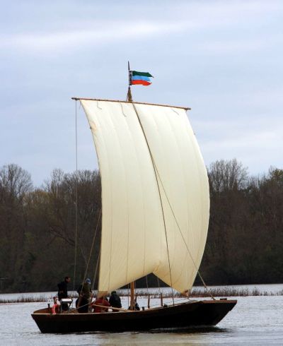 Le premier voyage du Brise Chapelleon II à la voile sur la Loire.